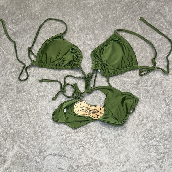 Never worn, fully adjustable bikini - Picture 3 of 3